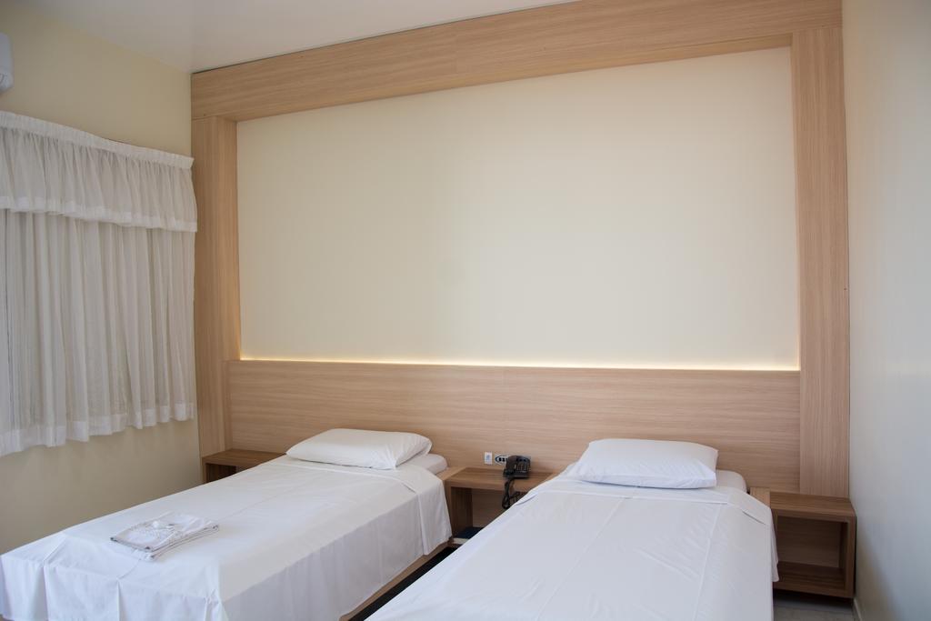 Paranoa Hotel Luis Eduardo Magalhaes Exteriör bild