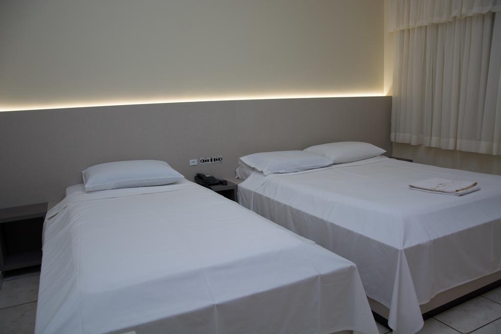 Paranoa Hotel Luis Eduardo Magalhaes Exteriör bild